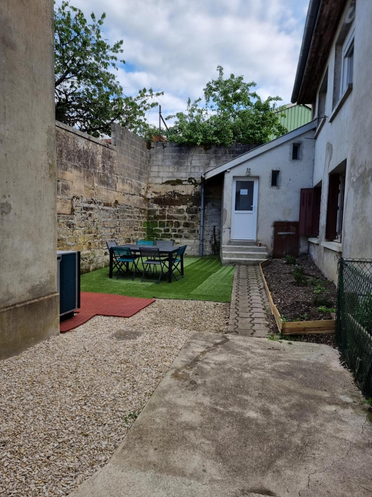 L Essentiel Gite Pour 6 Personnes Sireuil  Экстерьер фото